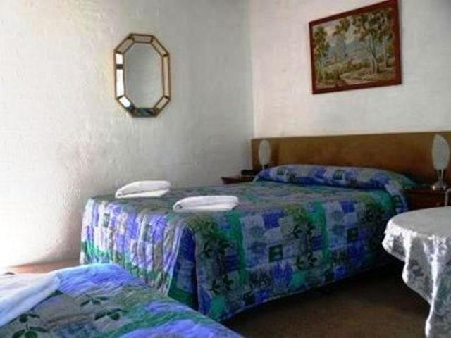 El Toro Motel Numurkah Room photo